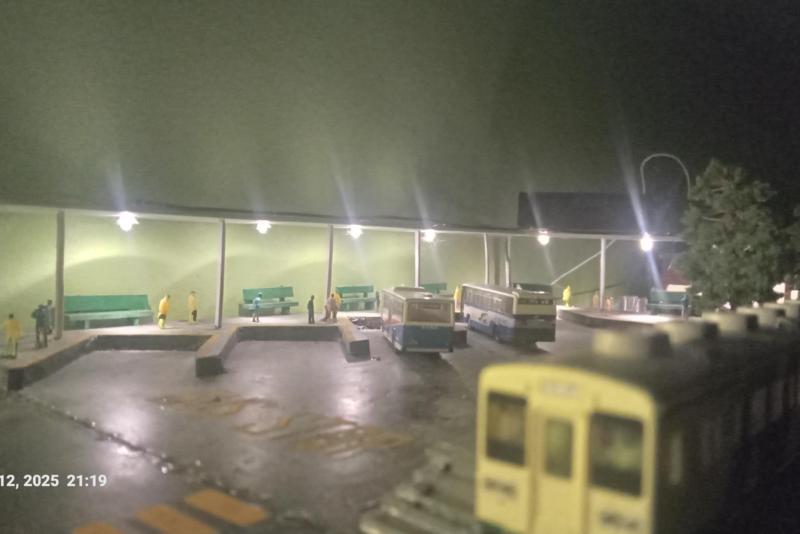 Featured image of post Peter's N Scale Custom Built Bus Station